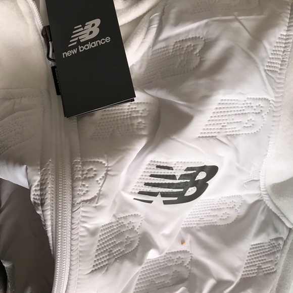 New Balance [XL] Branded White Full-Zip Fleece Jacket - Picture 9 of 15